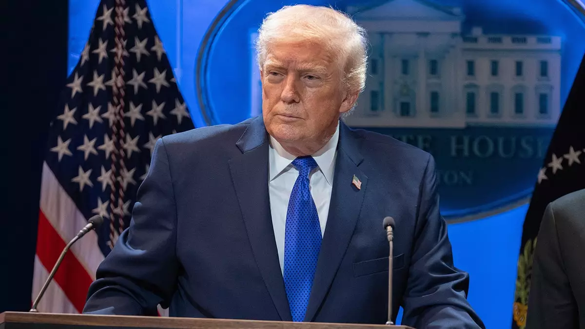 Трамп заявляет, что решение Верховного суда против указа о гражданстве по праву рождения пойдет на пользу Китаю.