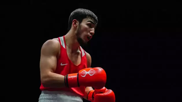 Раздельным решением судей обернулся бой Казахстана на малом ЧМ по боксу
