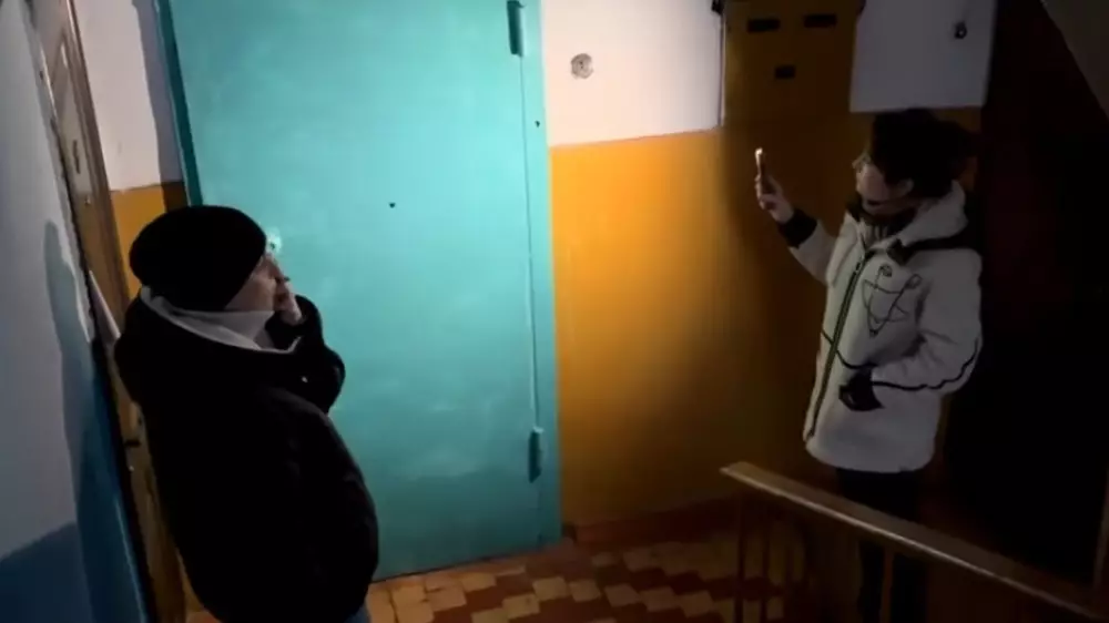 Выселить 16 кошек из однокомнатной квартиры требуют жители Тараза