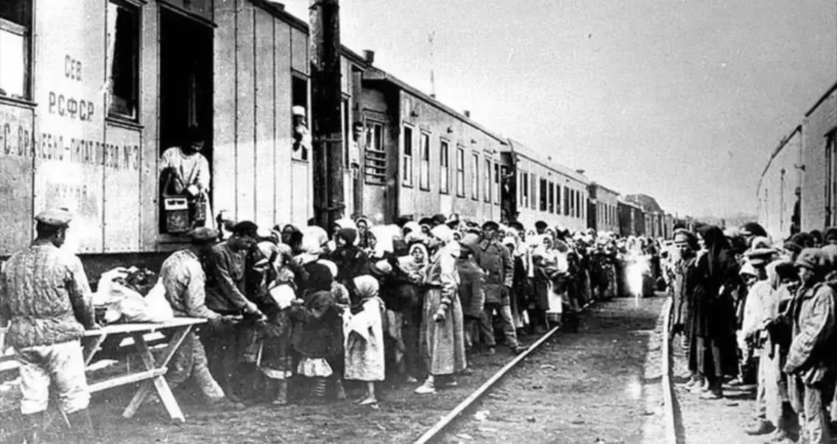 «Қазақстан біз үшін үйге айналды»: шешендер мен ингуштар депортацияны қалай өткерді