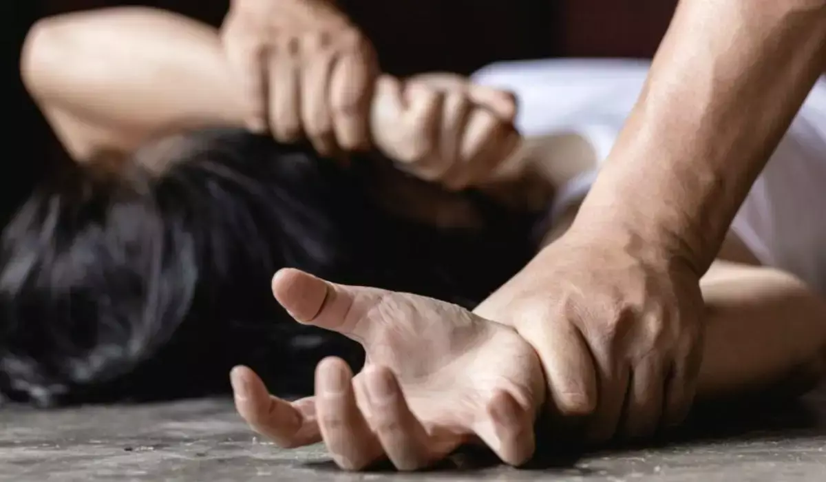 БҚО-дағы бассыздық: жоғары лауазымды шенеунік оқушы қызды зорлаған