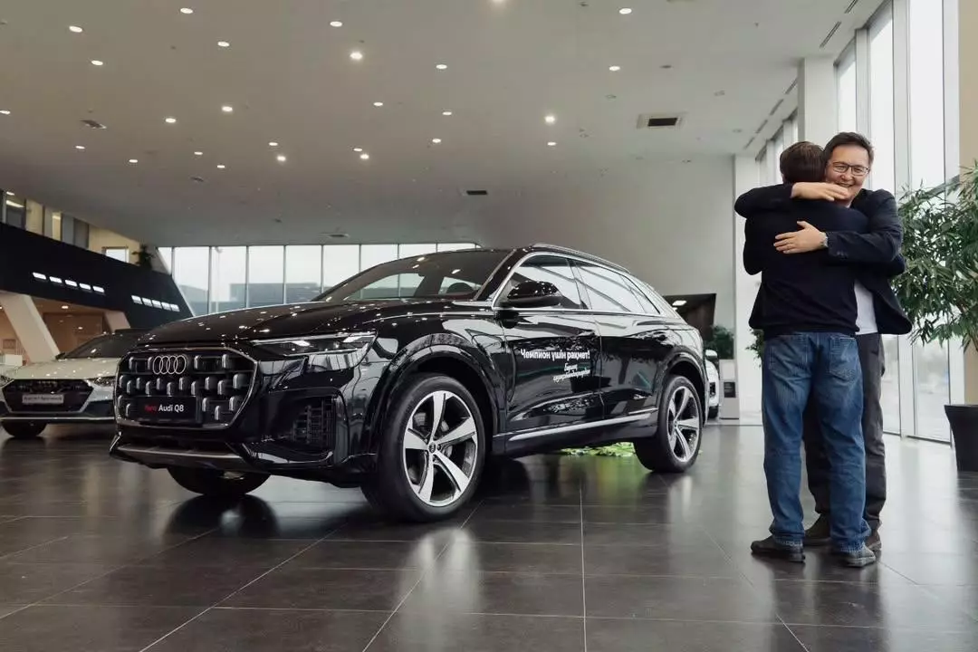 Отцу Михаила Шайдорова подарили автомобиль