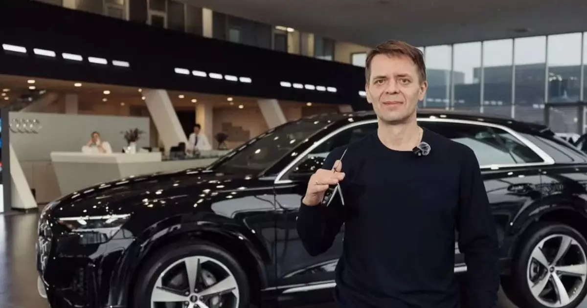  Олимпиада чемпионы Михаилдың әкесіне Audi Q8 автокөлігі сыйға берілді 