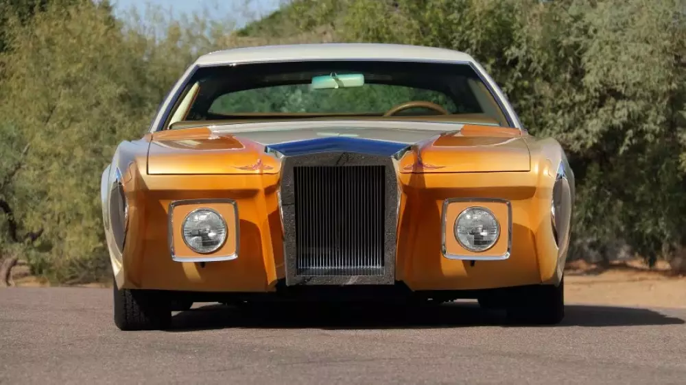 Редкий Lincoln с гранитным салоном выставят на торги