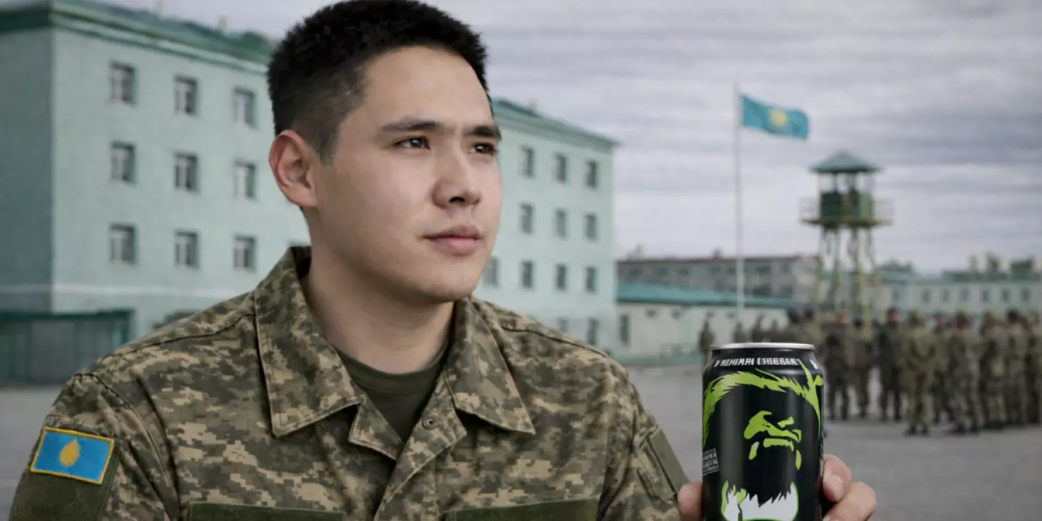 Әскердегі әлімжеттік Gorilla әпермеуден басталған — жағы сынған сарбаздың әкесі 