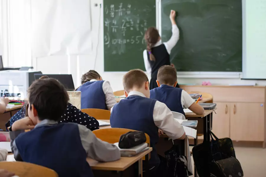 Оқушылар көктемгі каникулда қанша күн демалатыны белгілі болды