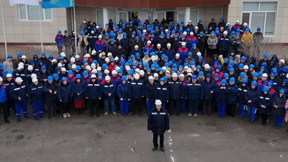 В Мангистау коллектив МАЭК поддержал проект новой Конституции страны