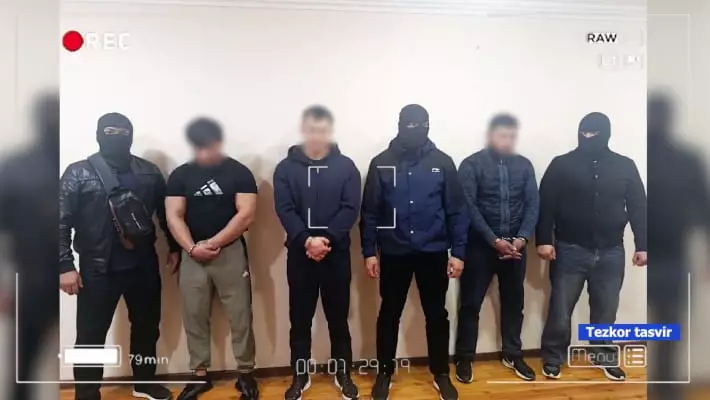 В Джизаке задержали избивших на трассе водителя и его пассажиров