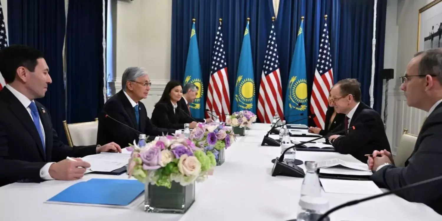 Тоқаев Вашингтоннан ел экономикасын өрге сүйрейтін жобалармен оралды