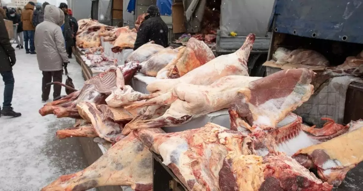  `Сиыр етін картоп түрінде вагондап өзге елдерге әкетіп жатыр`: министр желіде тараған ақпаратқа жауап берді 