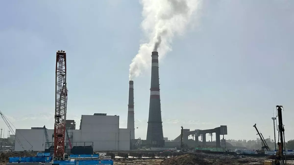 ЖЭО-да төтенше жағдай: Дәнекерлеу кезінде жұмысшы улы буға уланды