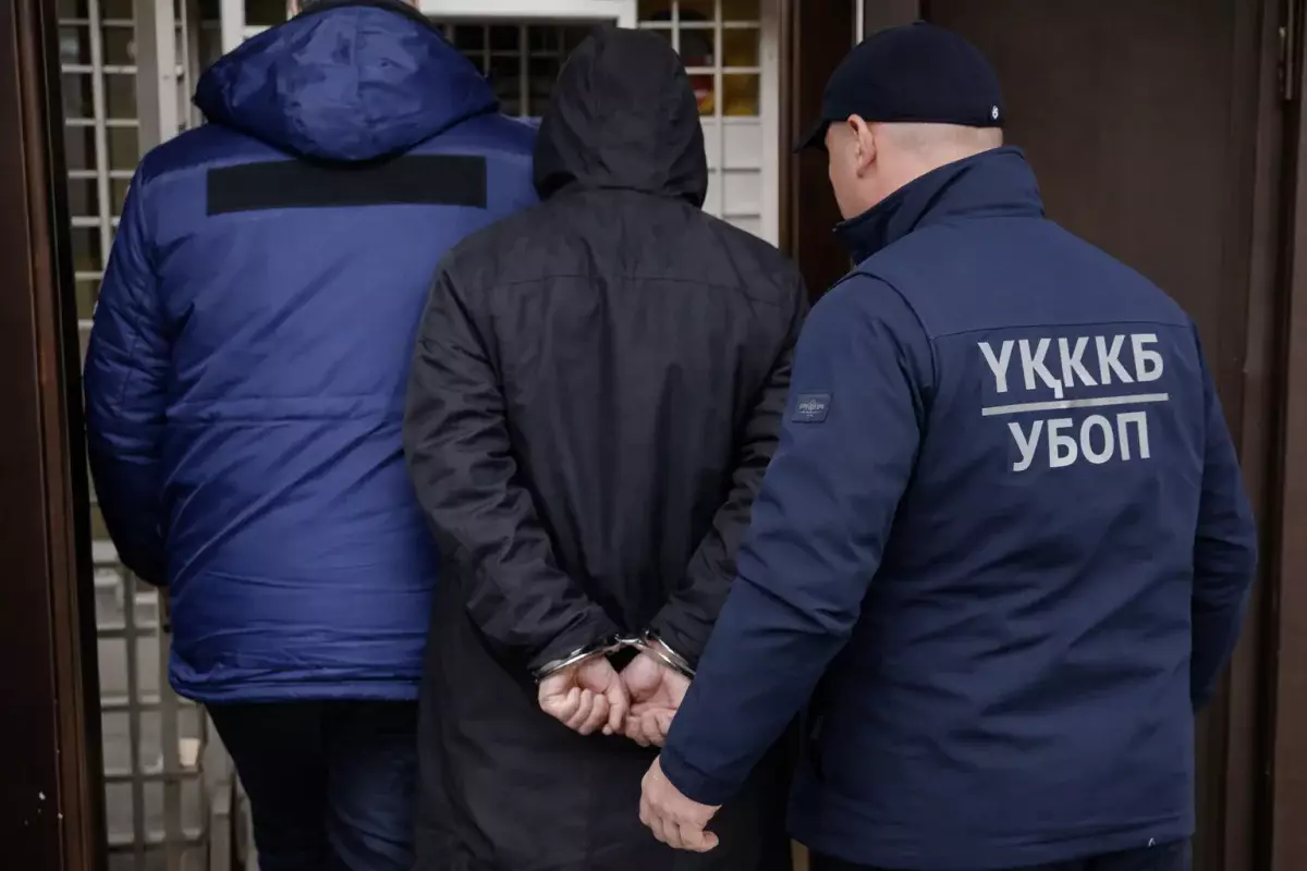 Два трансвестита намеренно заражали СПИДом жителей Атырау