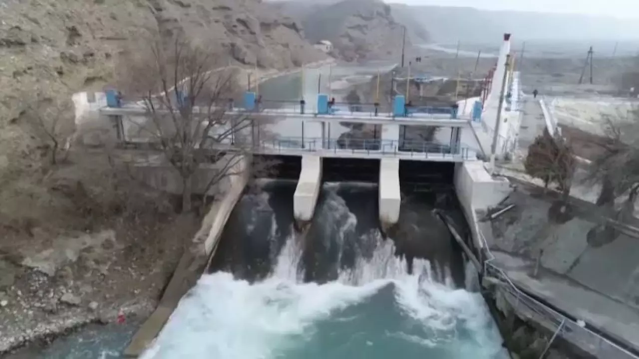 Инфраструктуру усиливают к весеннему половодью