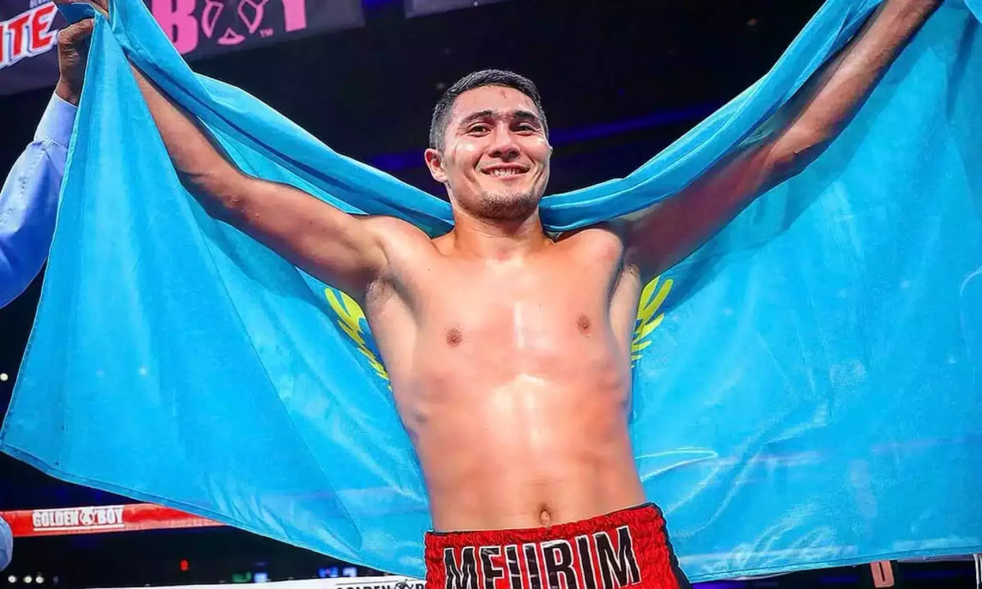 WBC "кинули" казахстанца на титульный поединок