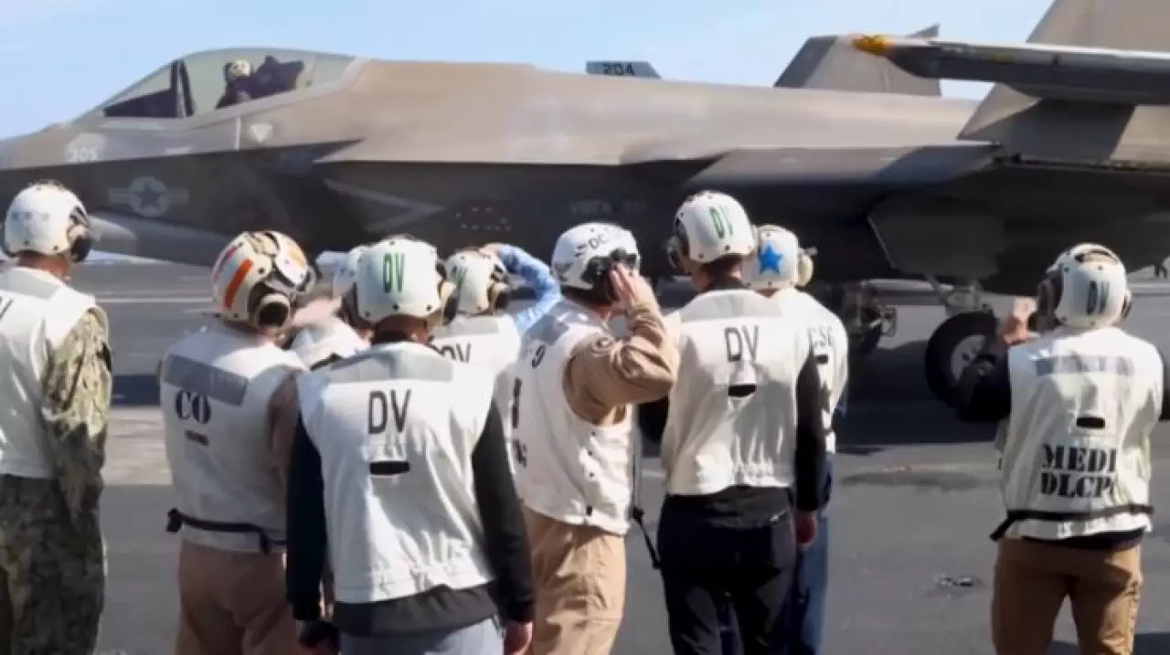 США атаковали судно в Карибском море