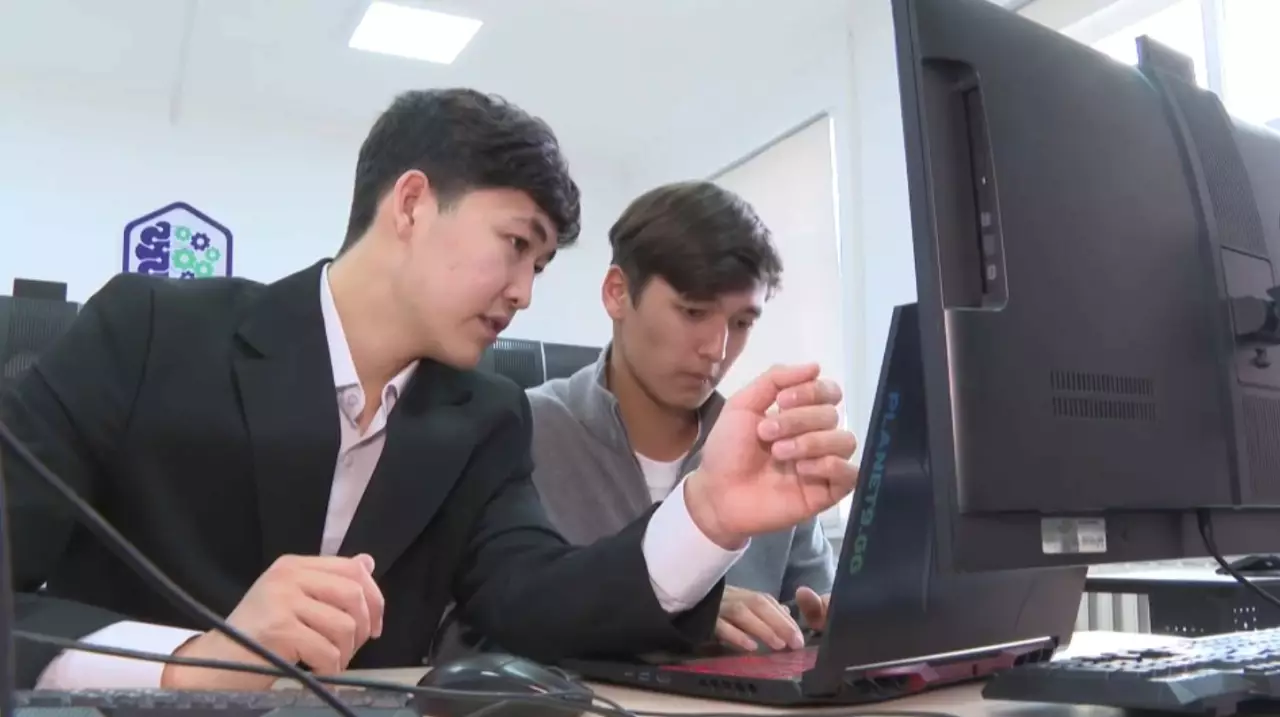 Қызылордалық студенттер қауіпті сайттарды анықтайтын браузер әзірледі