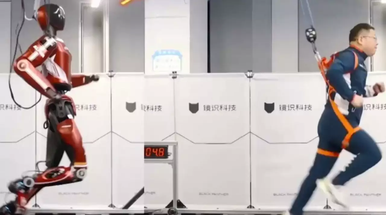 Қытайлар адамнан да жылдам жүгіретін робот жасап шығарды