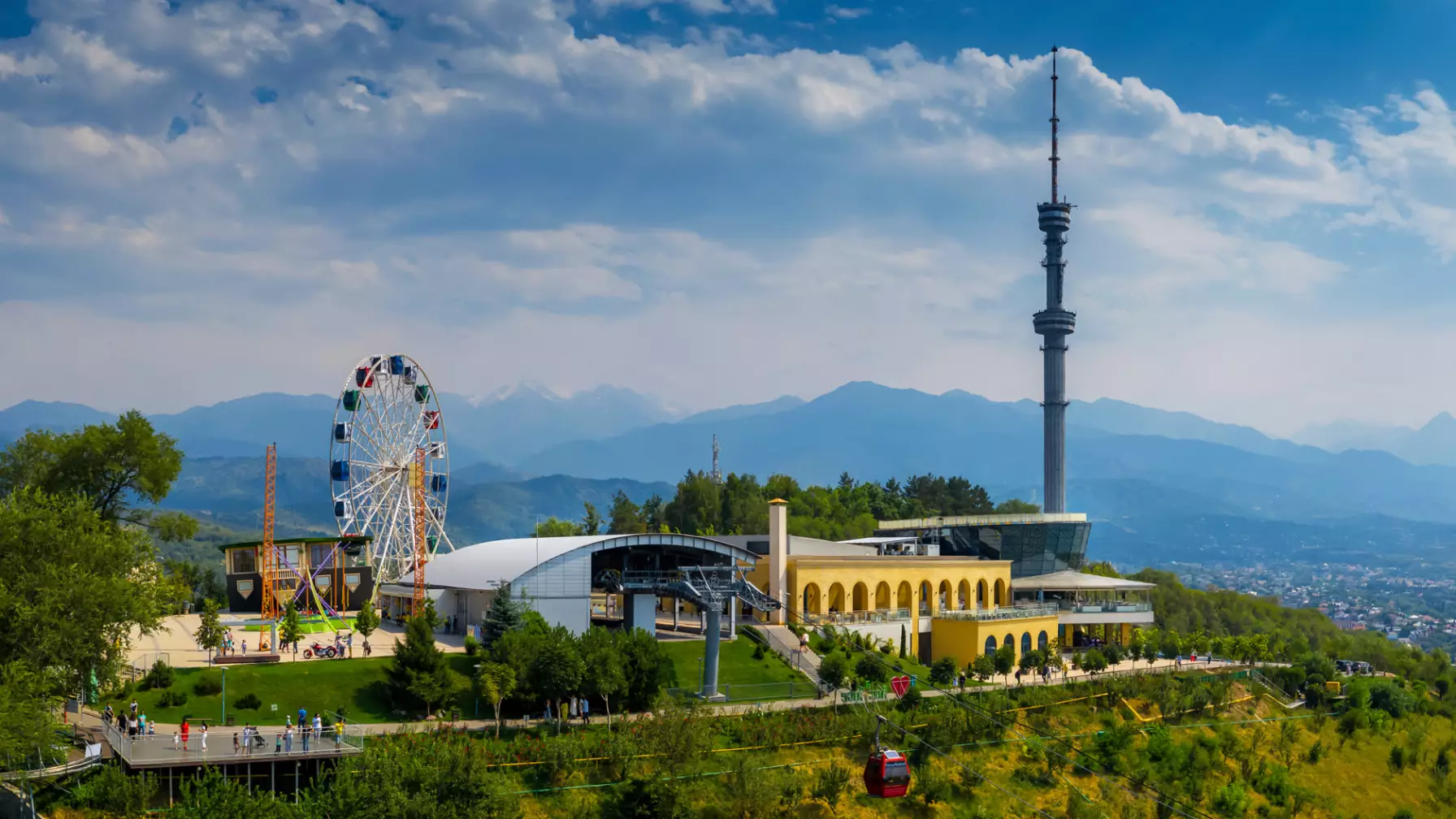 «25 мың теңге»: Көктөбедегі бағаның өсуіне қатысты саябақ өкілі тың мәлімдеме жасады (ФОТО)