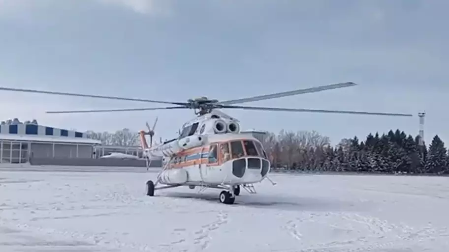 Вертолёт МЧС доставил младенца в критическом состоянии в больницу