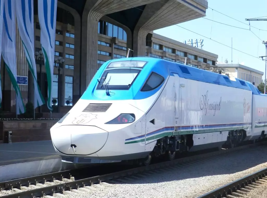 Казахстан и Узбекистан увеличили железнодорожные грузоперевозки до 32,3 млн тонн.