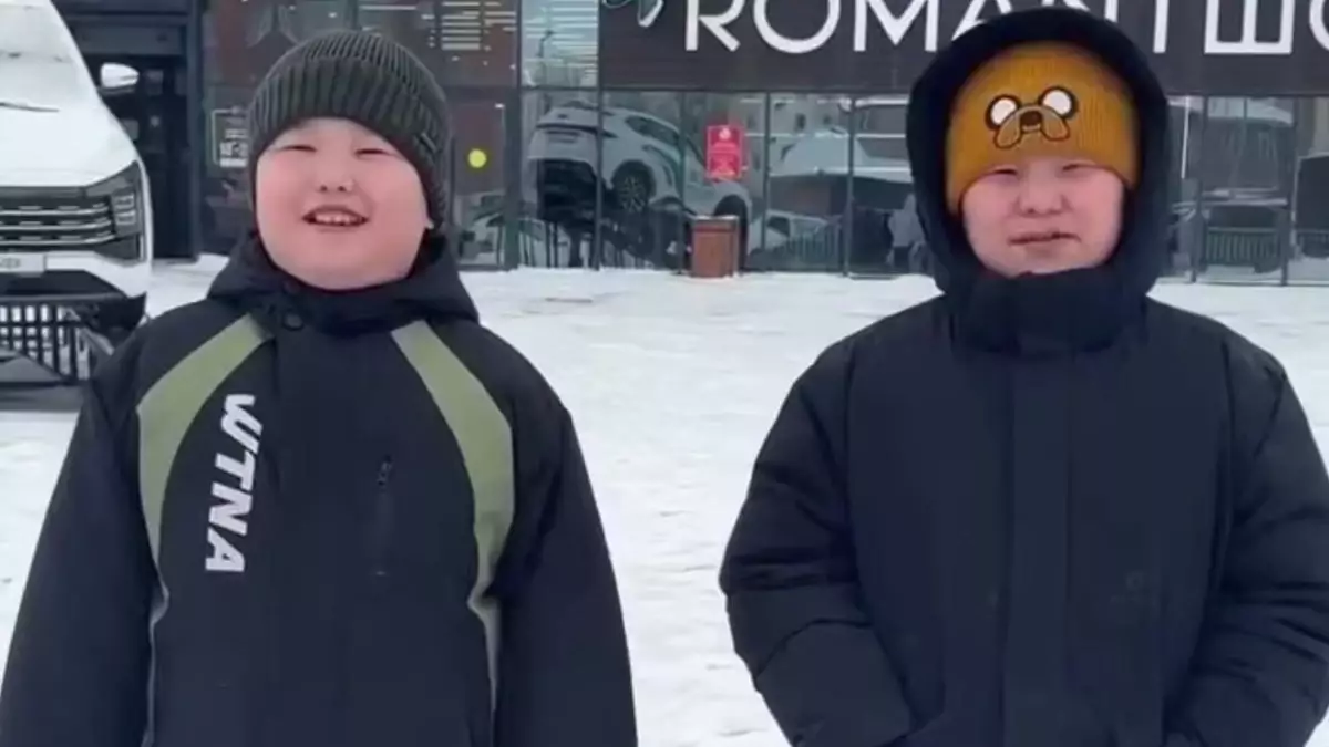 Көкшетаулық екі оқушы Олимпиададан жеңіп алған қаржылай сыйлығын мұқтаж отбасылардың қажетіне жұмсады