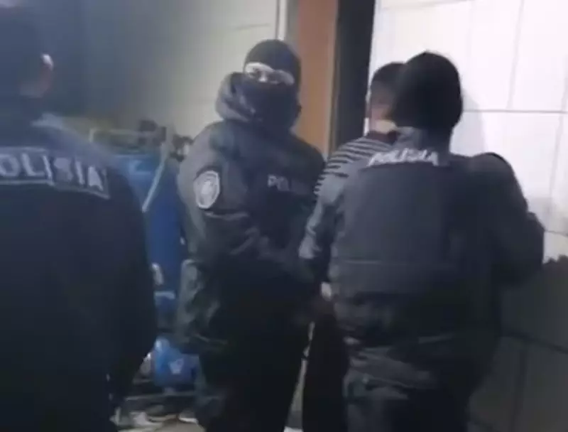 СОБР задержал мужчину после ножевого нападения в Алматы