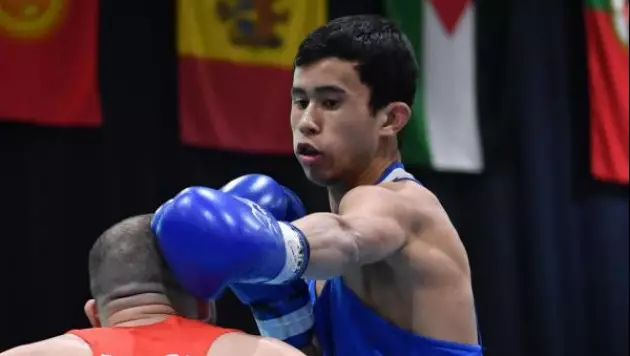 Қазақ боксшы кіші ӘЧ-де Өзбекстандыққа бет қаратпады