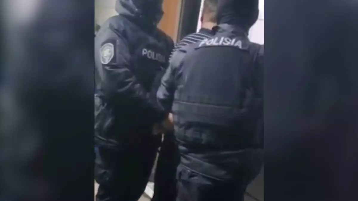 Алматыда ер адам өз танысына пышақ жарақатын салған