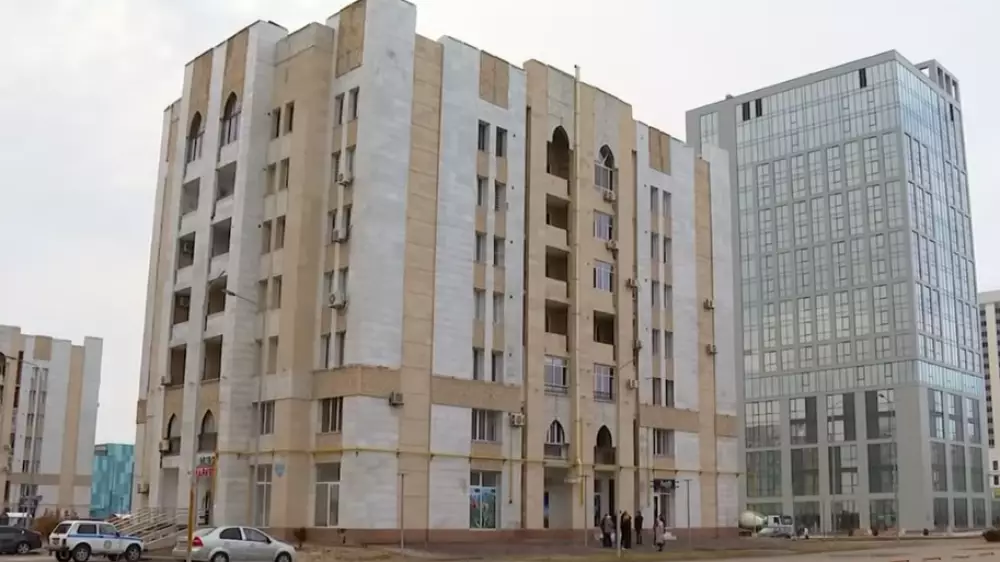 “Не жизнь, а борьба“: жители в Туркестане жалуются на дом по госпрограмме