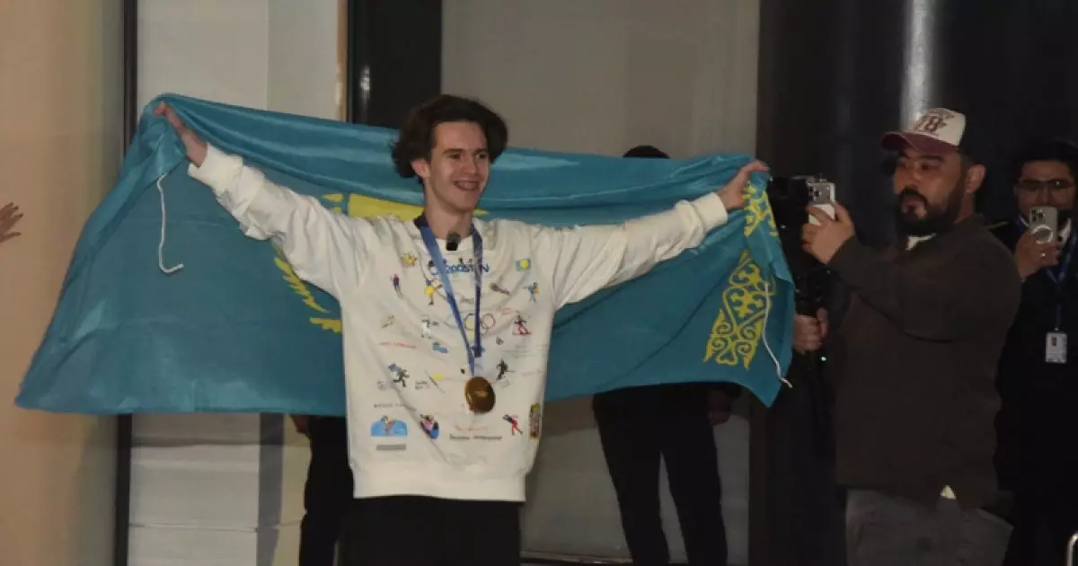  Олимпиада чемпионы Михаил Шайдоров Қазақстанға келді 