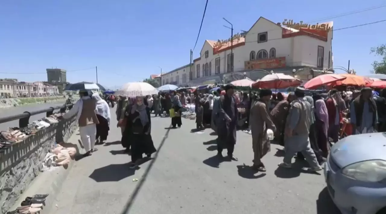 Ауғанстан әйел мен баланы ұруға рұқсат берді