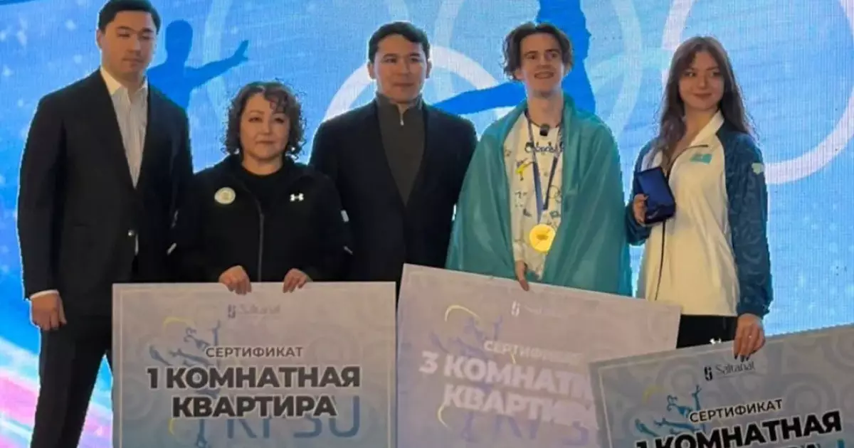  Михаил Шайдоров пен Софья Самоделкинаға пәтер кілті табысталды 