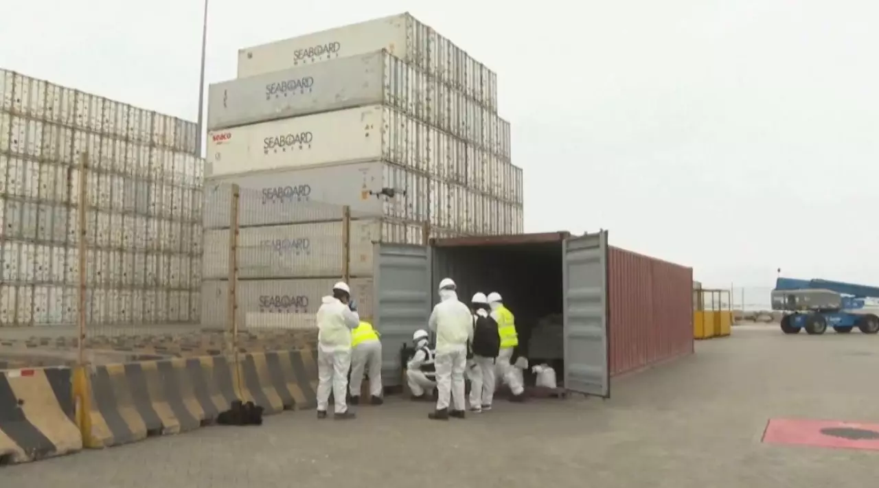 Перуде заңсыз алтын өндірісі тыйылмай тұр