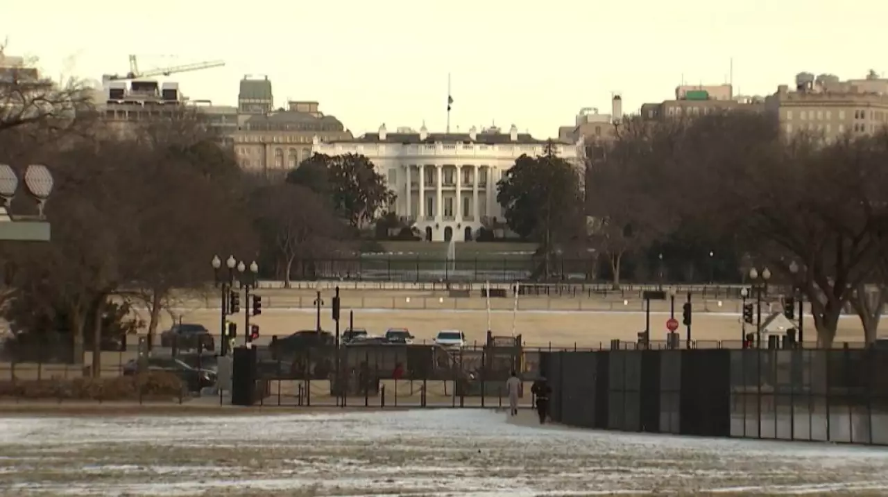 Проверку паспортов в банках обсуждают в США