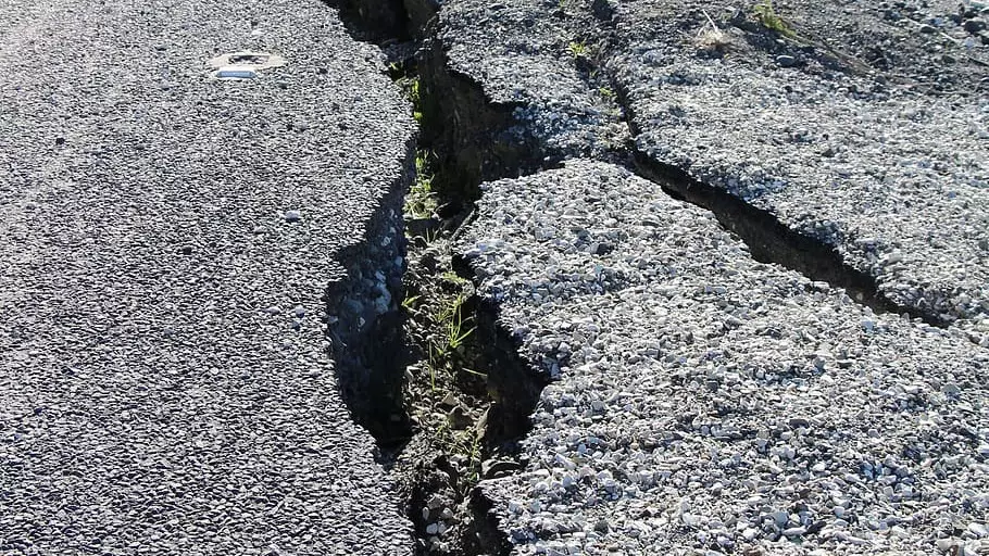 БҚО-да жол жөндеу жұмыстары кезінде бюджеттің 56,5 млн теңгесі ұрланды