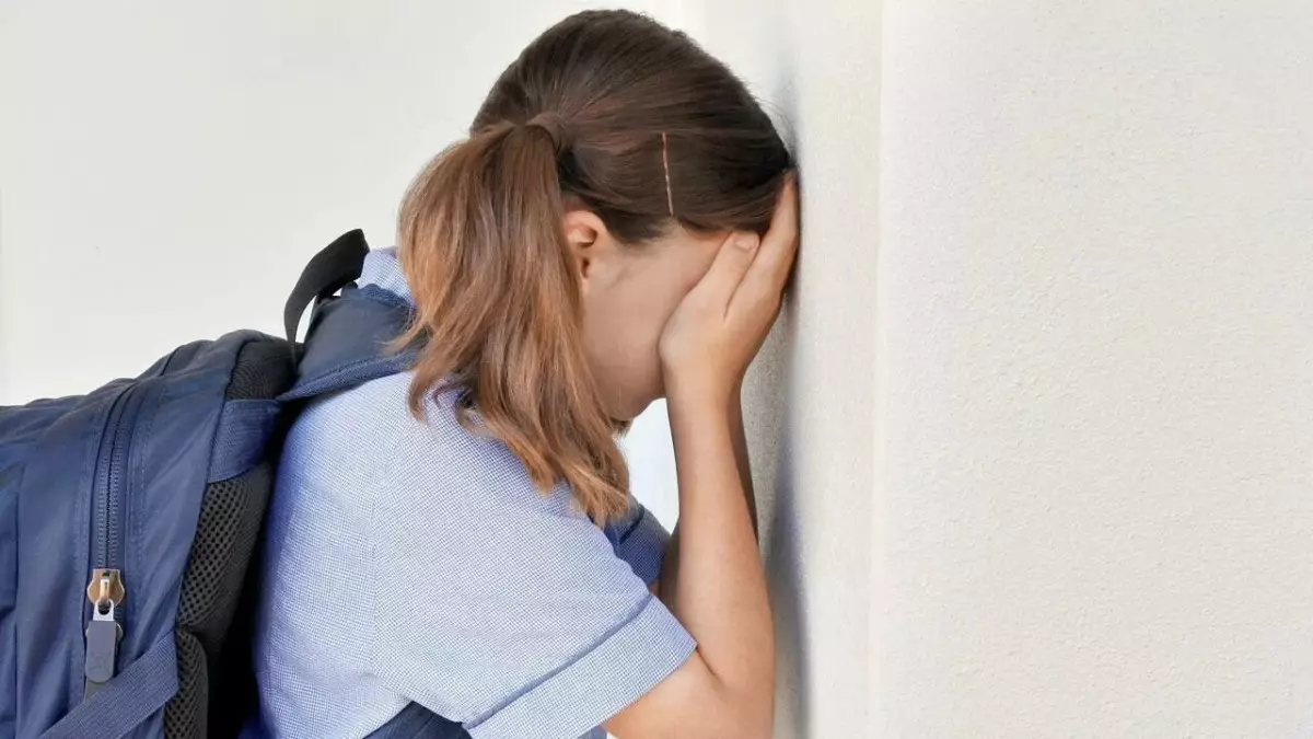 Чиновника в ЗКО подозревают в изнасиловании школьницы: что говорят в МВД