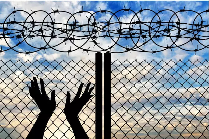 Қазақстанда сотталғандарға смартфон ұстауға рұқсат берілуі мүмкін