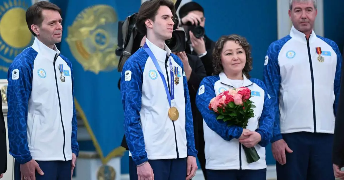  Қасым-Жомарт Тоқаев Михаил Шайдоровтың бапкері Алексей Урмановқа ризашылығын білдірді 