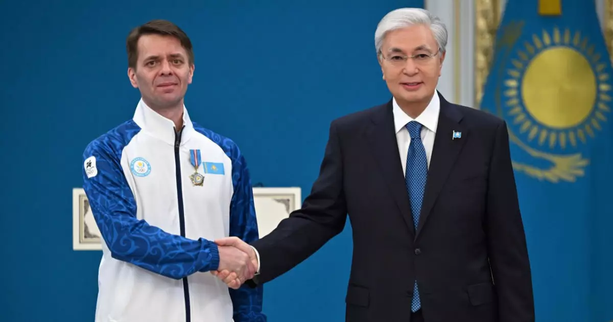  «Әкелік парызыңызды адал әрі лайықты атқардыңыз»: Президент Михаил Шайдоровтың әкесіне алғысын жеткізді 