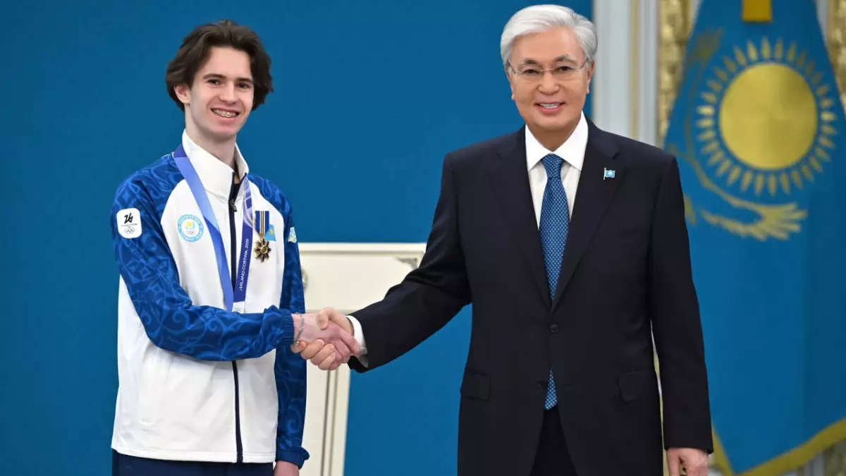 Президент Олимпиада чемпионы Михаил Шайдоровты марапаттады