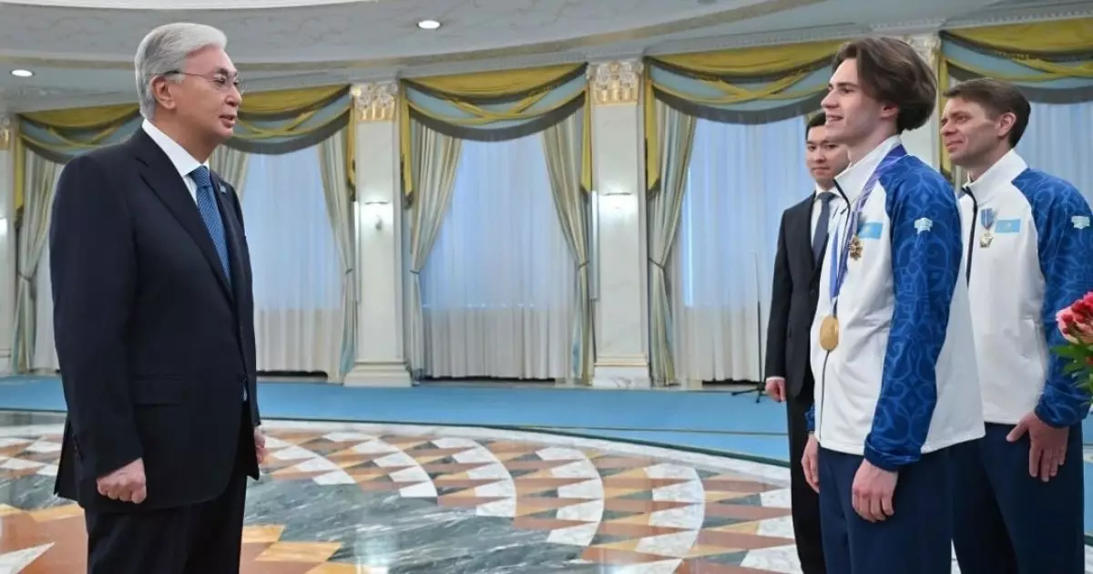  `Тарихи жетістік`: Тоқаев Олимпиада чемпионы Михаил Шайдоровты марапаттады 