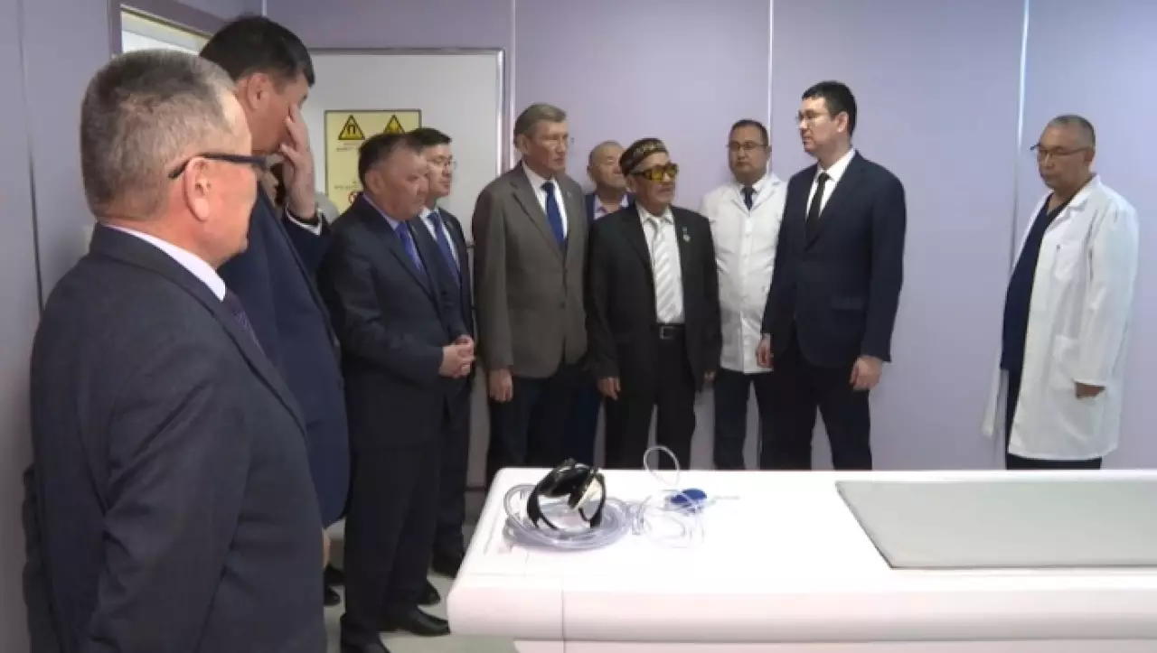 Сенаторы проинспектировали медобъекты в Кызылординской области