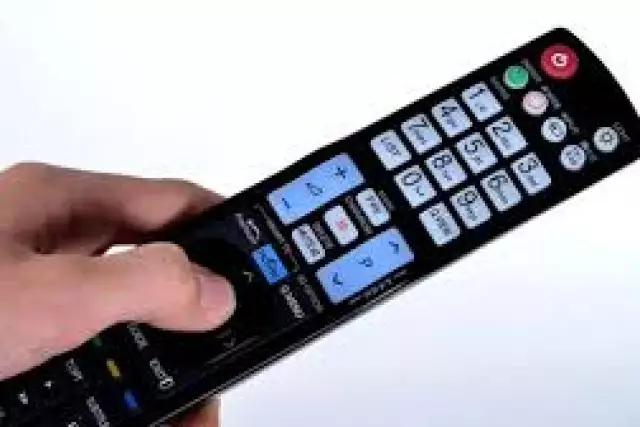 Петропавлда әйел адам қонаққа келген ер адамды пультпен ұрып өлтірді