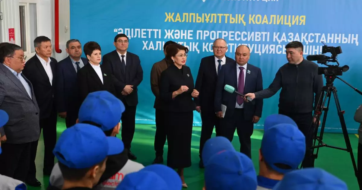  Жалпыұлттық коалиция мүшелері «Петропавл электротехникалық зауыты» еңбек ұжымымен кездесті 