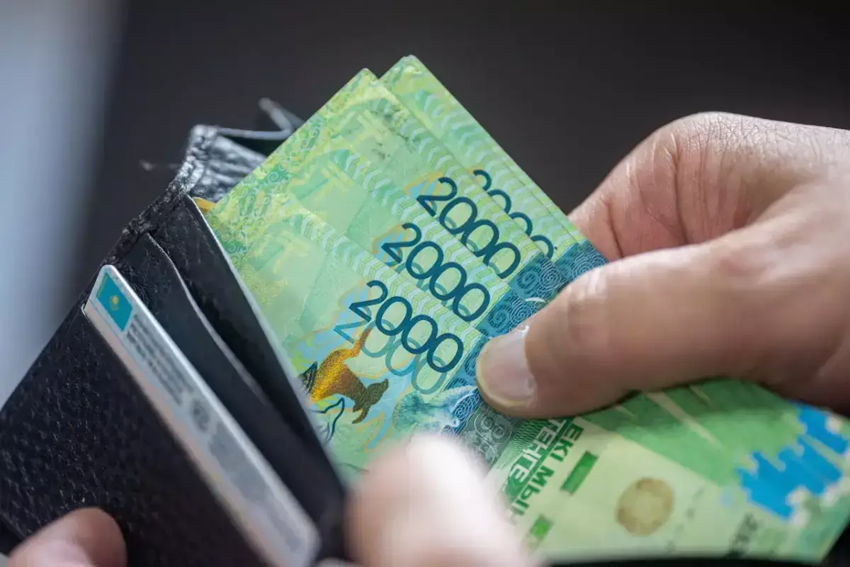 Бросил мусор — минус 43 тысячи со счета: в Казахстане с 12 марта запускают систему тотальных автоматических штрафов - новости на Lada.kz 25.02.2026