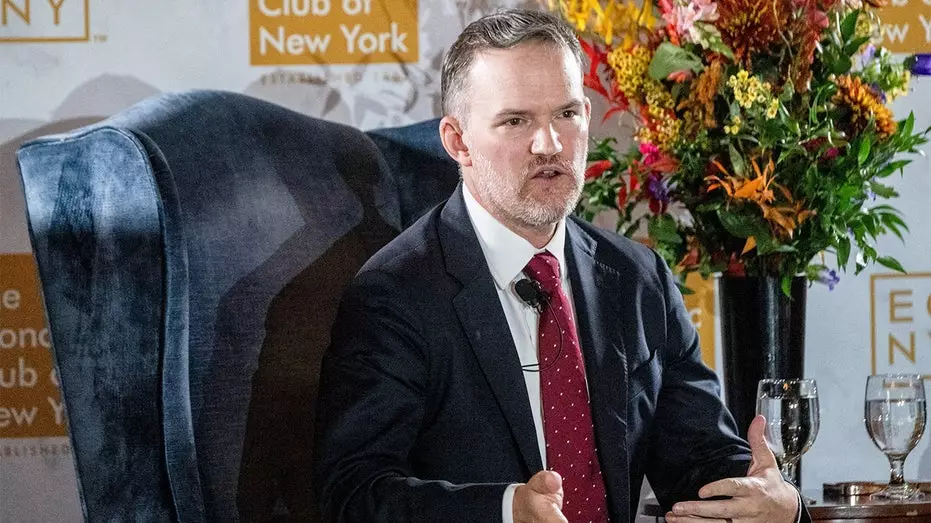 Торговый представитель США Грир заявляет, что пошлины для некоторых стран вырастут до 15% или выше.