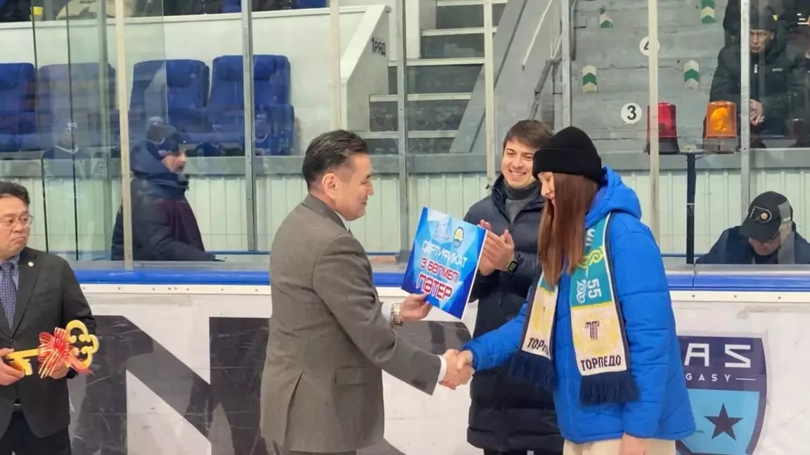 Чемпионға құрмет: Нұрымбет Сақтағанов Сурдлимиаданың алтын жүлдегеріне пәтер сыйлады