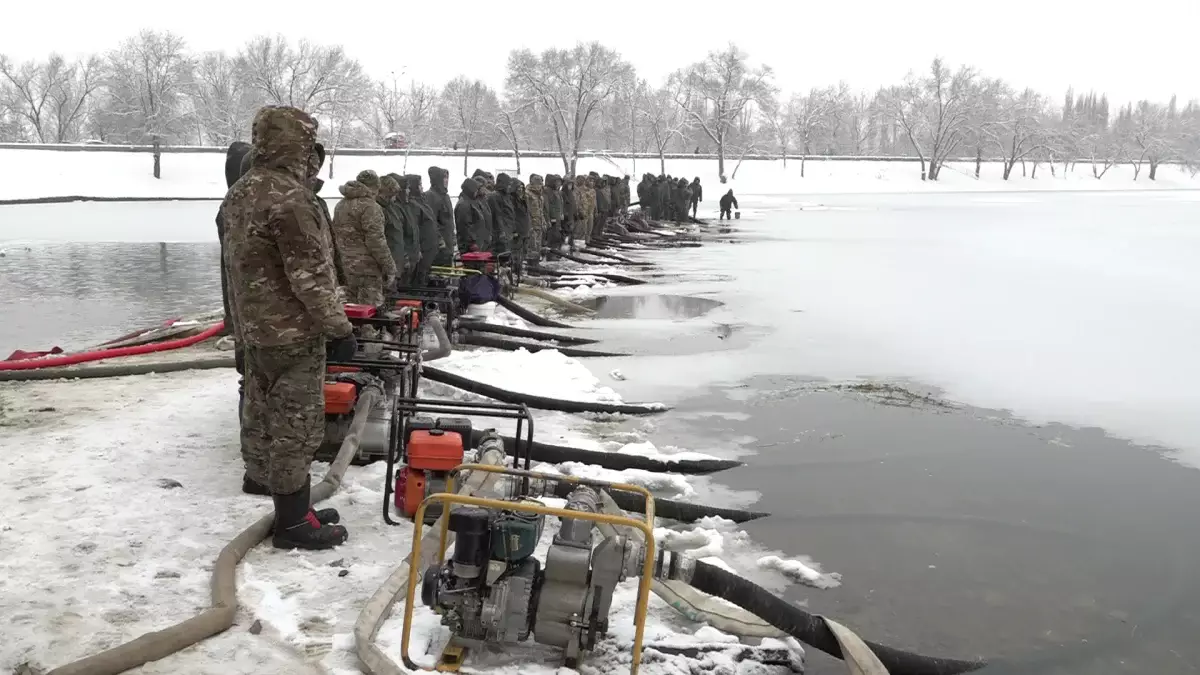 Көктем–2026: Алматылық мамандар су жайылу қаупінің алдын алу жұмыстарын жүргізіп жатыр