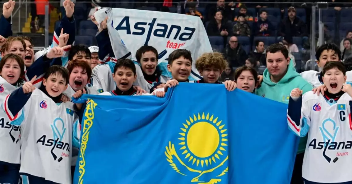   Жас хоккейшілер жеңіске жетті   