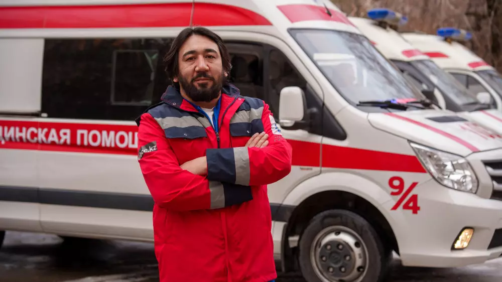 “Наполеонов нет, а пророки по Алматы гуляют“: разговор с психиатром о бреде и выгорании